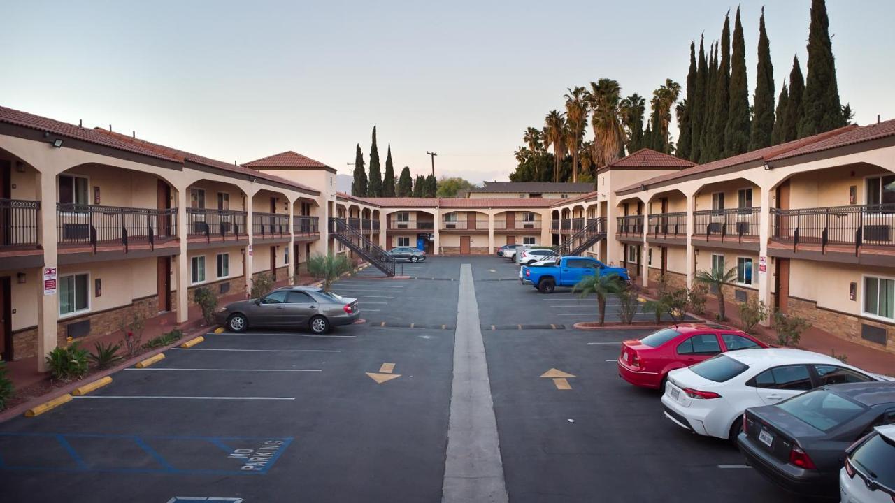 Travelodge Inn & Suites By Wyndham West Covina Exterior foto
