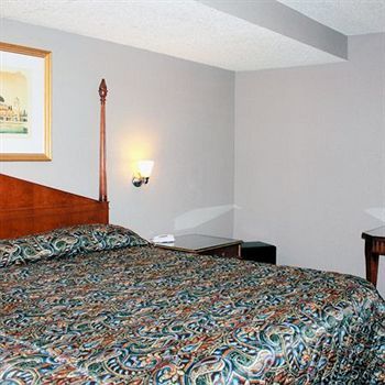 Travelodge Inn & Suites By Wyndham West Covina Quarto foto